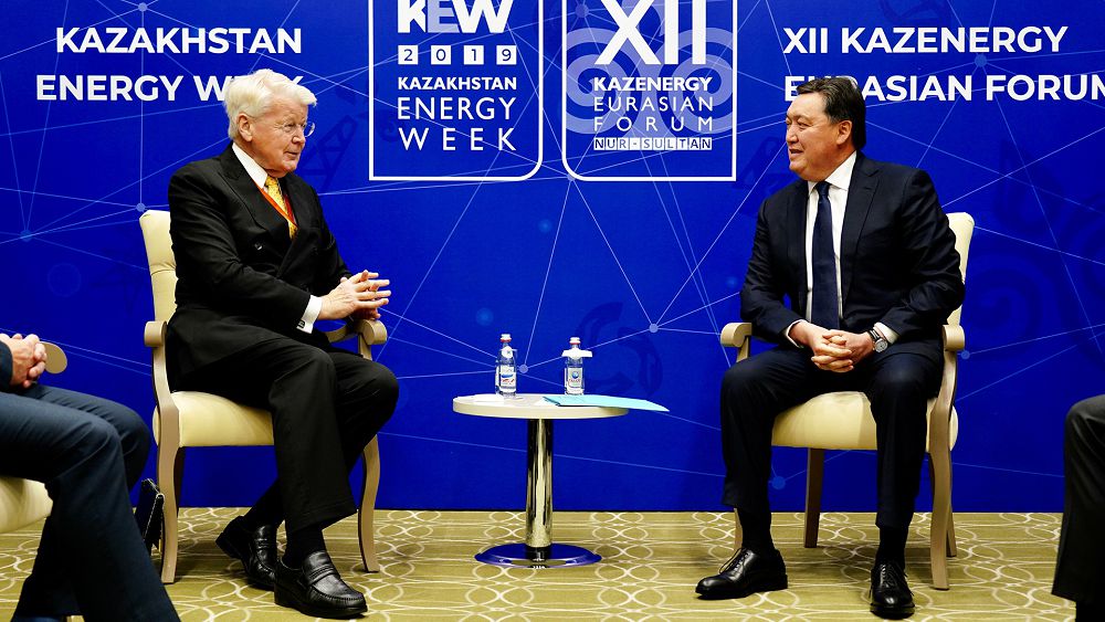 قازاقستان مۇناي ءوندىرىسىن ۇلعايتادى