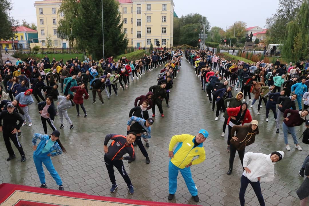 ماحامبەت ۋنيۆەرسيتەتى ستۋدەنتتەرى جاپپاي جاتتىعۋ جاسادى