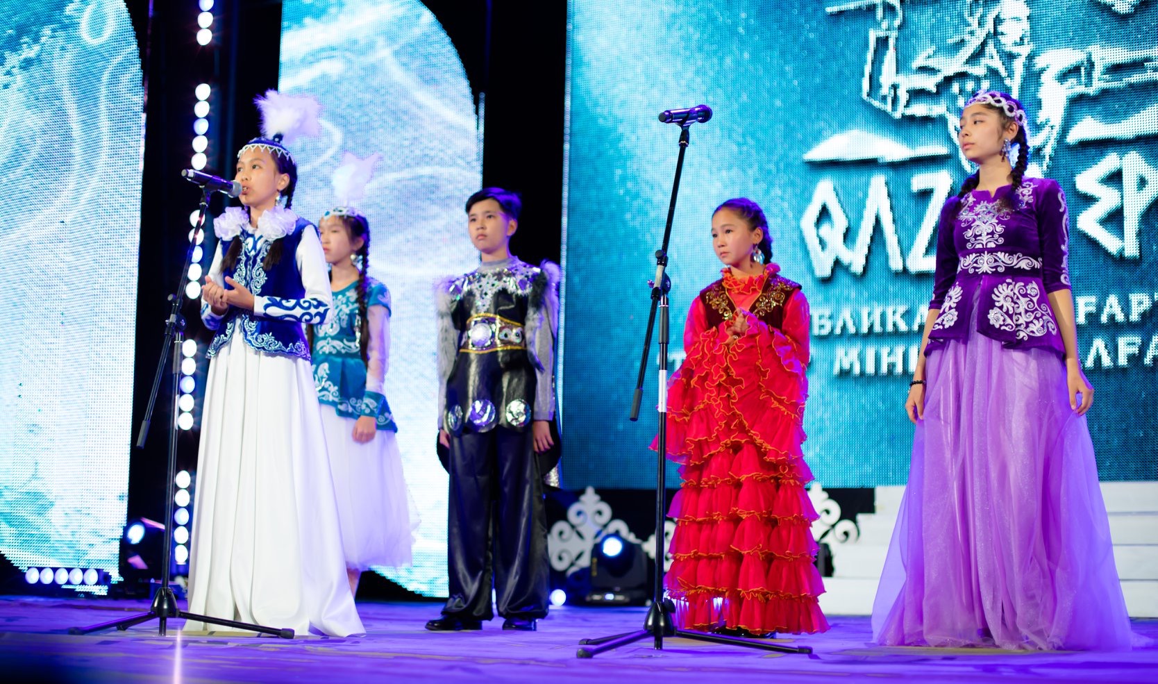 «قوبىلاندى باتىر» جىرىن جاتقا وقىعان وقۋشى 1 ميلليون تەڭگەگە يە بولدى