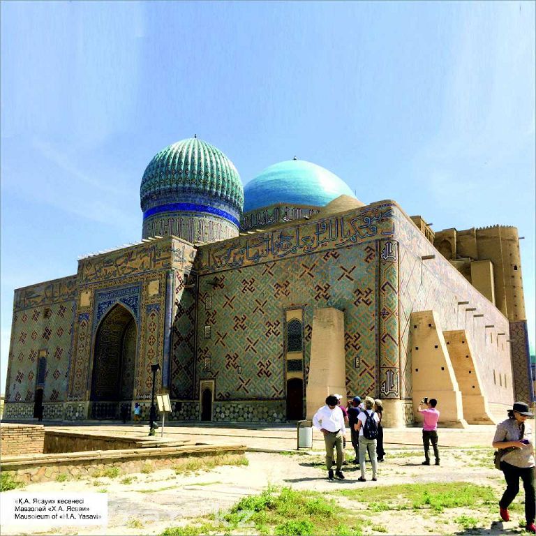 تۇركىستاندىق ستۋدەنتتەر ءتۋريزمدى دامىتپاق