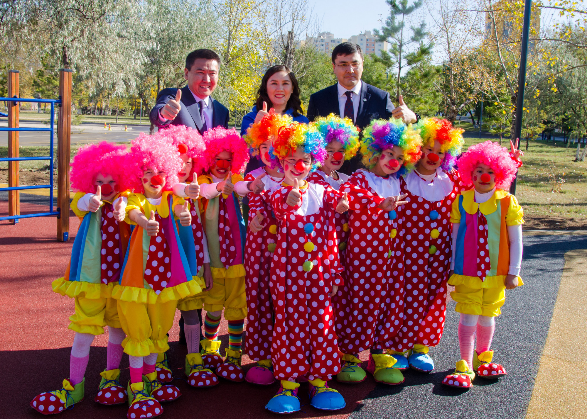 استانالىق ساياباقتا جاڭا Kunshyaq ينكليۋزيۆتىك الاڭى اشىلدى