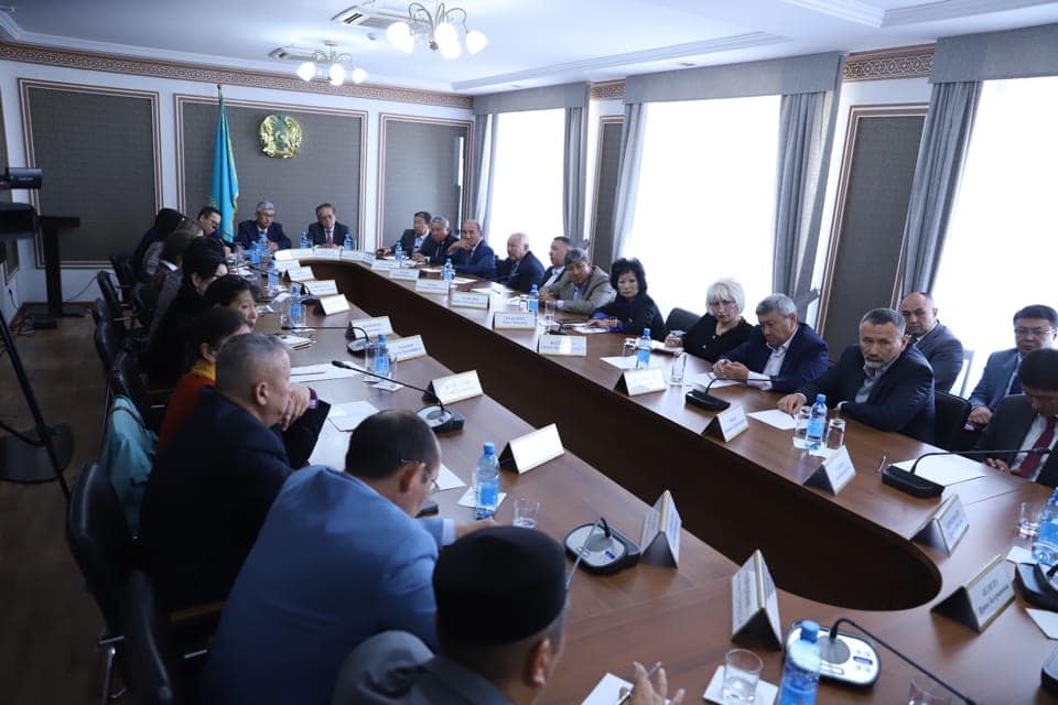 ماڭعىستاۋدا قوعامدىق كەڭەس وتىرىسى ءوتتى