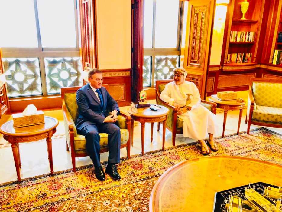 ومان قازاقستان ازاماتتارى ءۇشىن ۆيزالىق تالاپتارىن جەڭىلدەتپەك