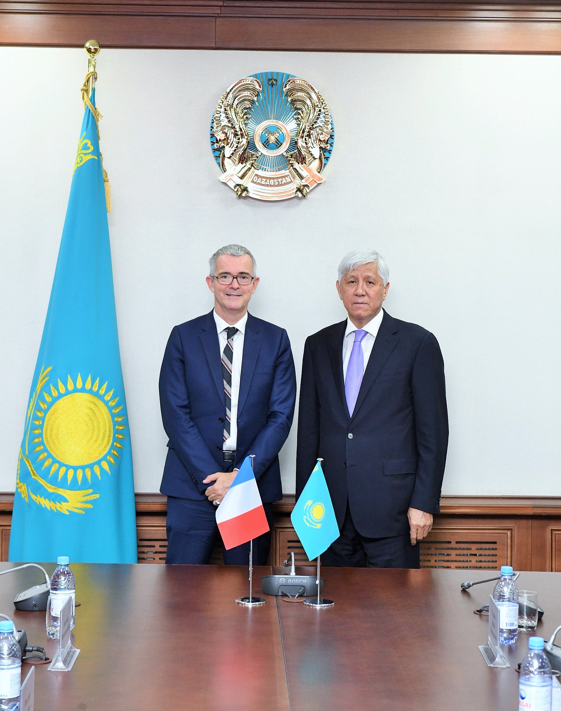 الماتى وبلىسىندا فرانتسيالىق كومپانيالاردىڭ فيليالدارى اشىلادى