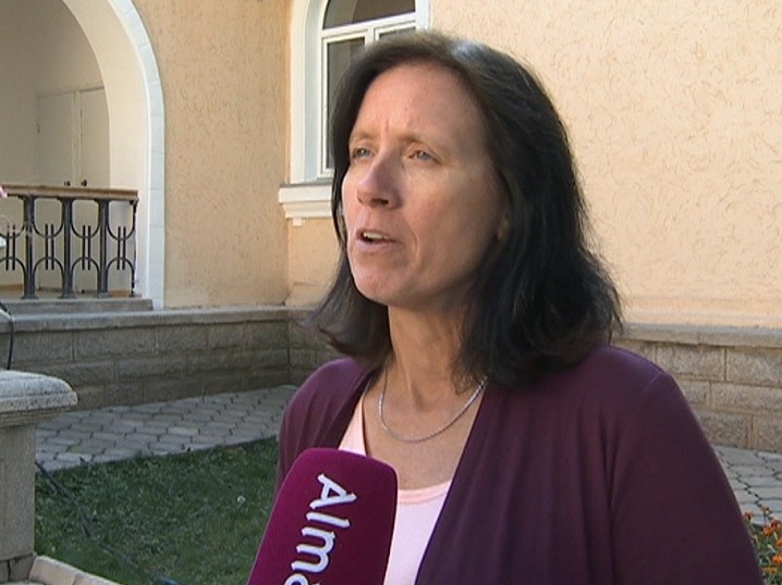 ادامزات ءتۇبى مارستى يگەرەدى - NASA استروناۆتى شەننون ۋوكەر