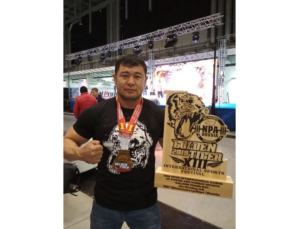 پاۋەرليفتينگتەن  الەم چەمپيونى اتاندى