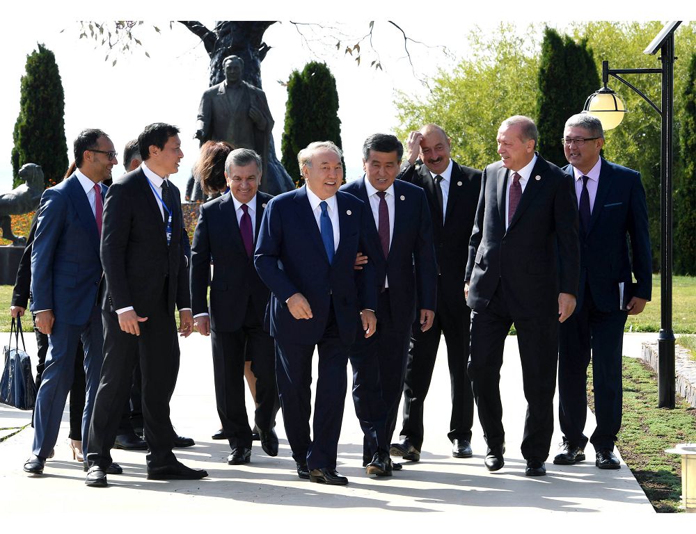 تۇگەل تۇركىنى تۇگەندەگەن