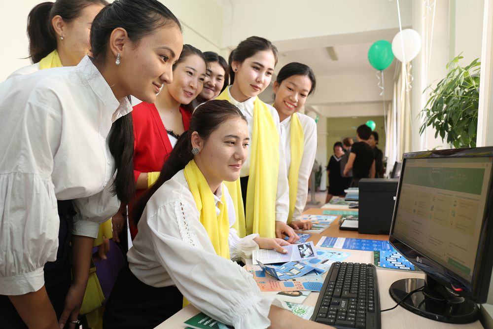قىزدار ۋنيۆەرسيتەتىندە «ءبىر تەرەزە» قاعيداسىمەن جۇمىس ىستەيتىن ورتالىق اشىلدى
