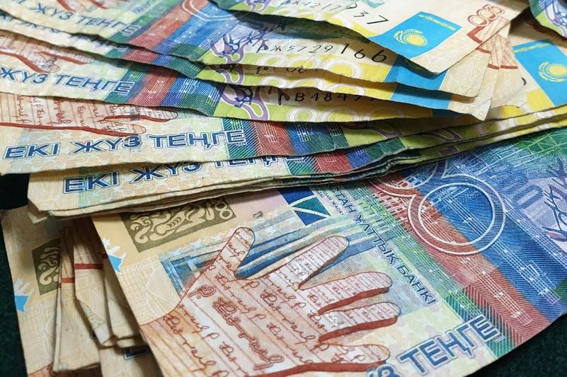 قازاقستاندا 200 تەڭگەلىك تيىن شىعادى