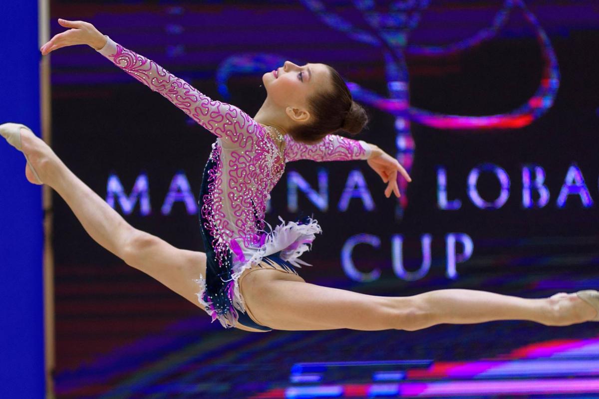 كوركەم گيمناستيكادان ەل كۋبوگىنىڭ يەگەرلەرى انىقتالۋدا