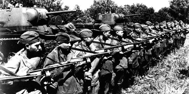  ۇلى وتان سوعىسىندا ءىز-ءتۇزسىز كەتكەن جاۋىنگەردىڭ سۇيەگى ەلگە ورالدى