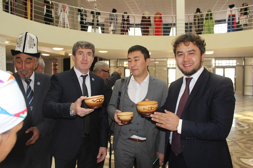 قحا توراعاسىنىڭ ورىنباسارى شەرزود پۋلاتوۆ اقتاۋعا كەلدى