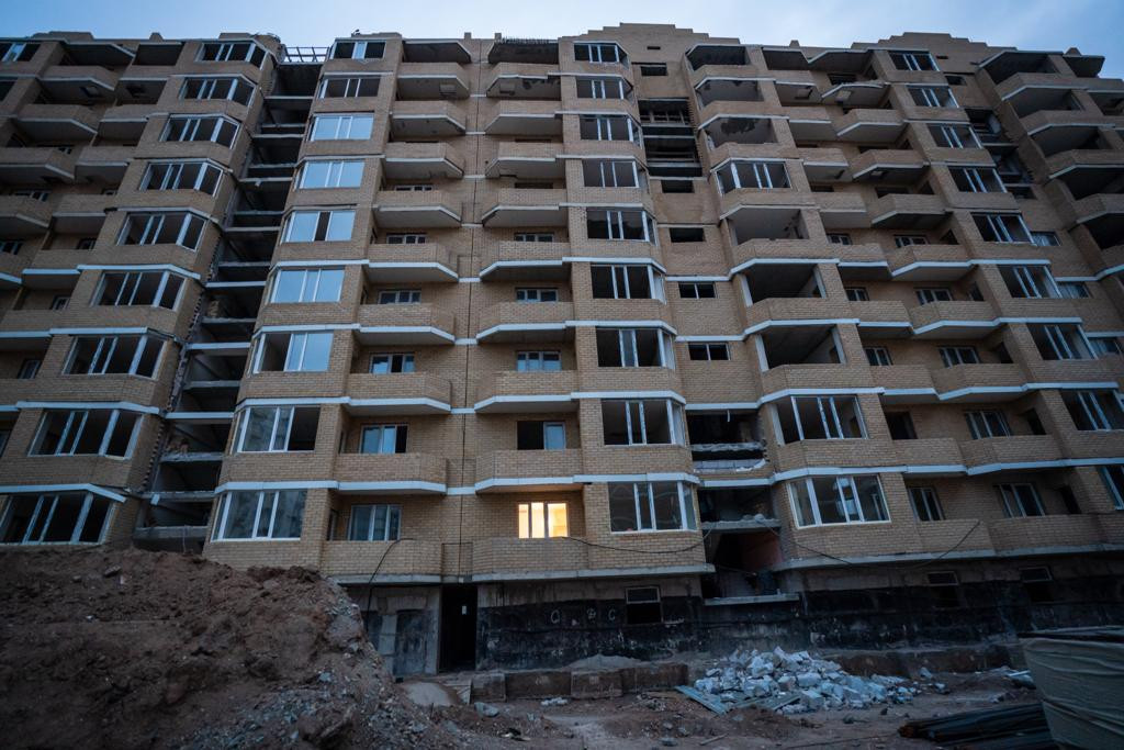 ەلورداداعى ۇزاققا سوزىلعان قۇرىلىس كەشەنى قالاي اياقتالادى