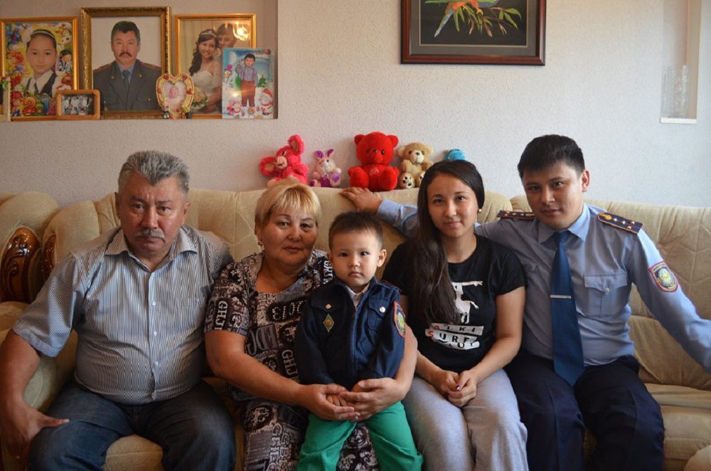 عيبراتتى عۇمىرناما