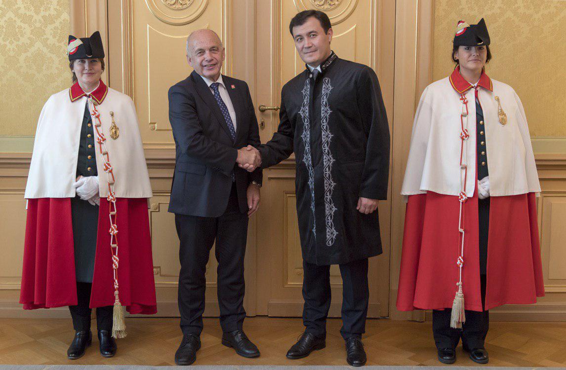 قازاقستاننىڭ شۆەيتسارياداعى ەلشىسى قىزمەتىنە رەسمي تۇردە كىرىستى