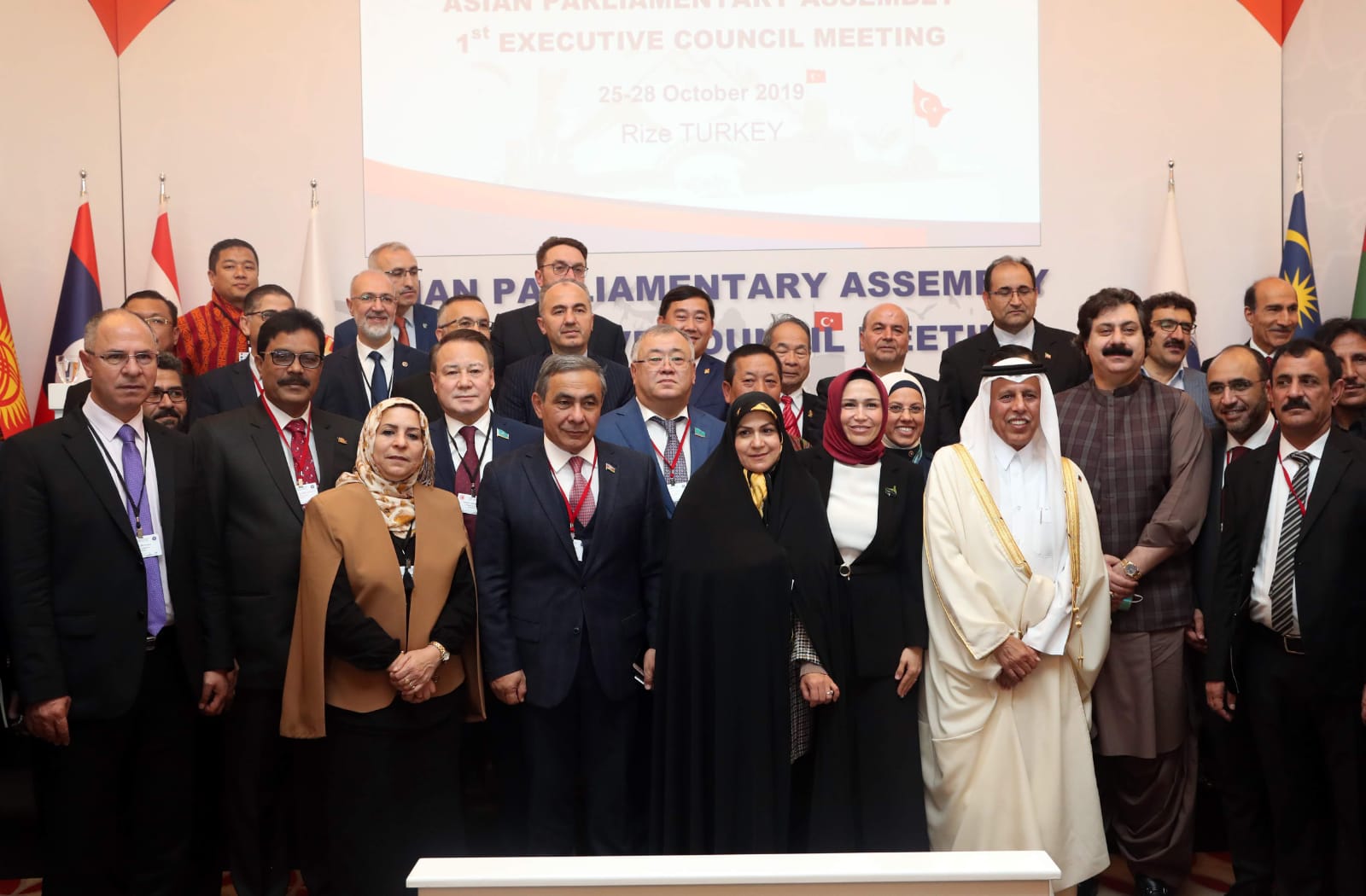 ر. ابدىكەروۆ ازيا پارلامەنتتىك اسسامبلەياسىنىڭ وتىرىسىنا قاتىستى