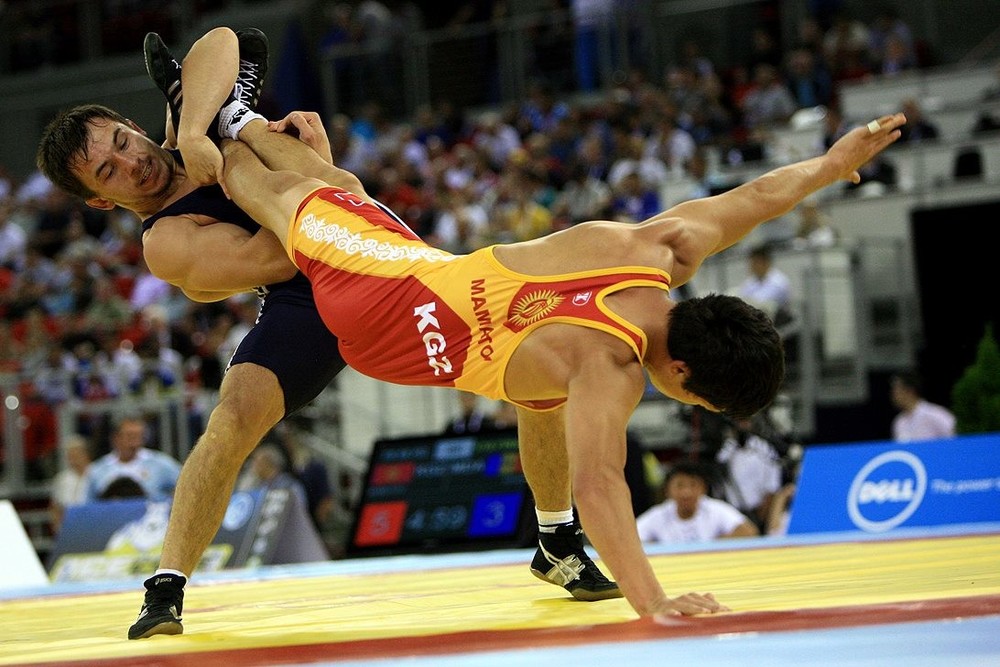 كۇرەس: ادلان اسقاروۆ جارتىلاي فينالعا شىقتى