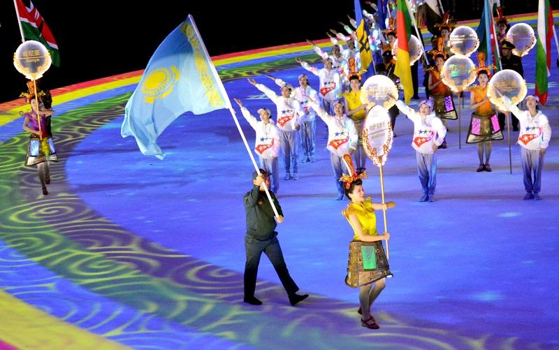 12 جۇلدەمەن 12-ورىنعا جايعاستى