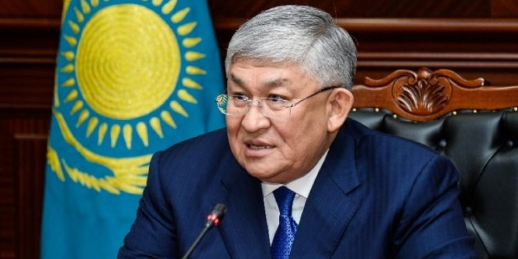 بىرقاتار عىلىمي مەكەمەدە بولدى