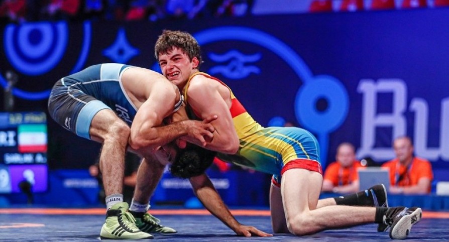 كۇرەس: ادلان اسقاروۆ كۇمىس مەدالدى يەلەندى