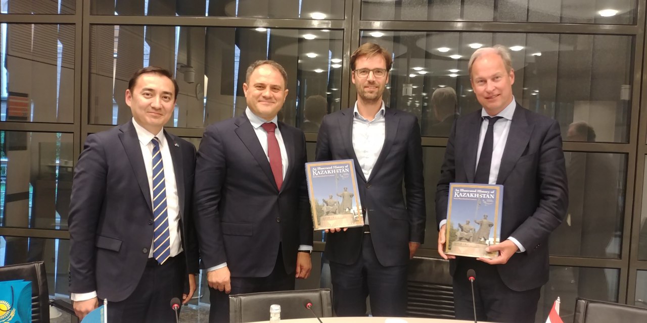 گااگادا قازاقستان-نيدەرلاندى قارىم-قاتىناستارىن نىعايتۋ پەرسپەكتيۆالارى تالقىلاندى