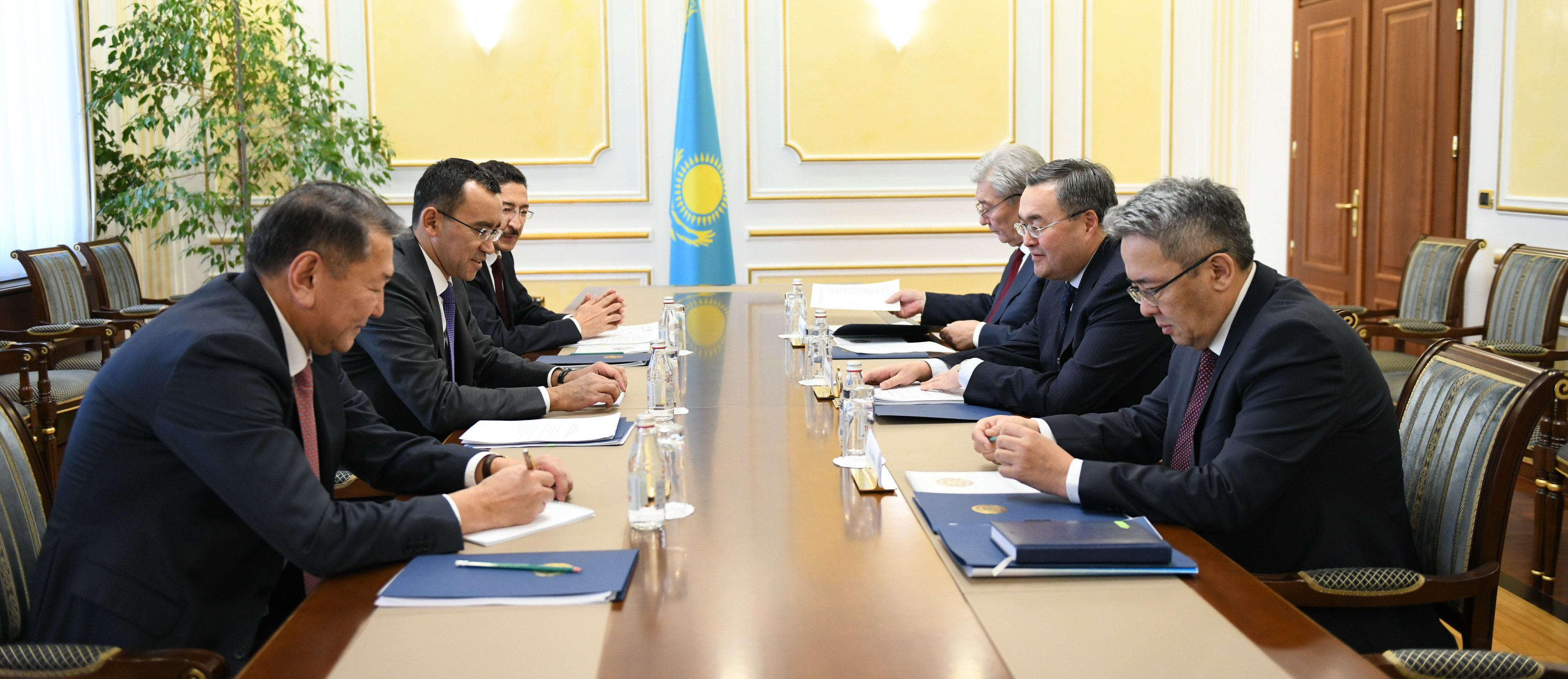 سىرتقى ساياسي زەرتتەۋلەر ينستيتۋتى قۇرىلدى