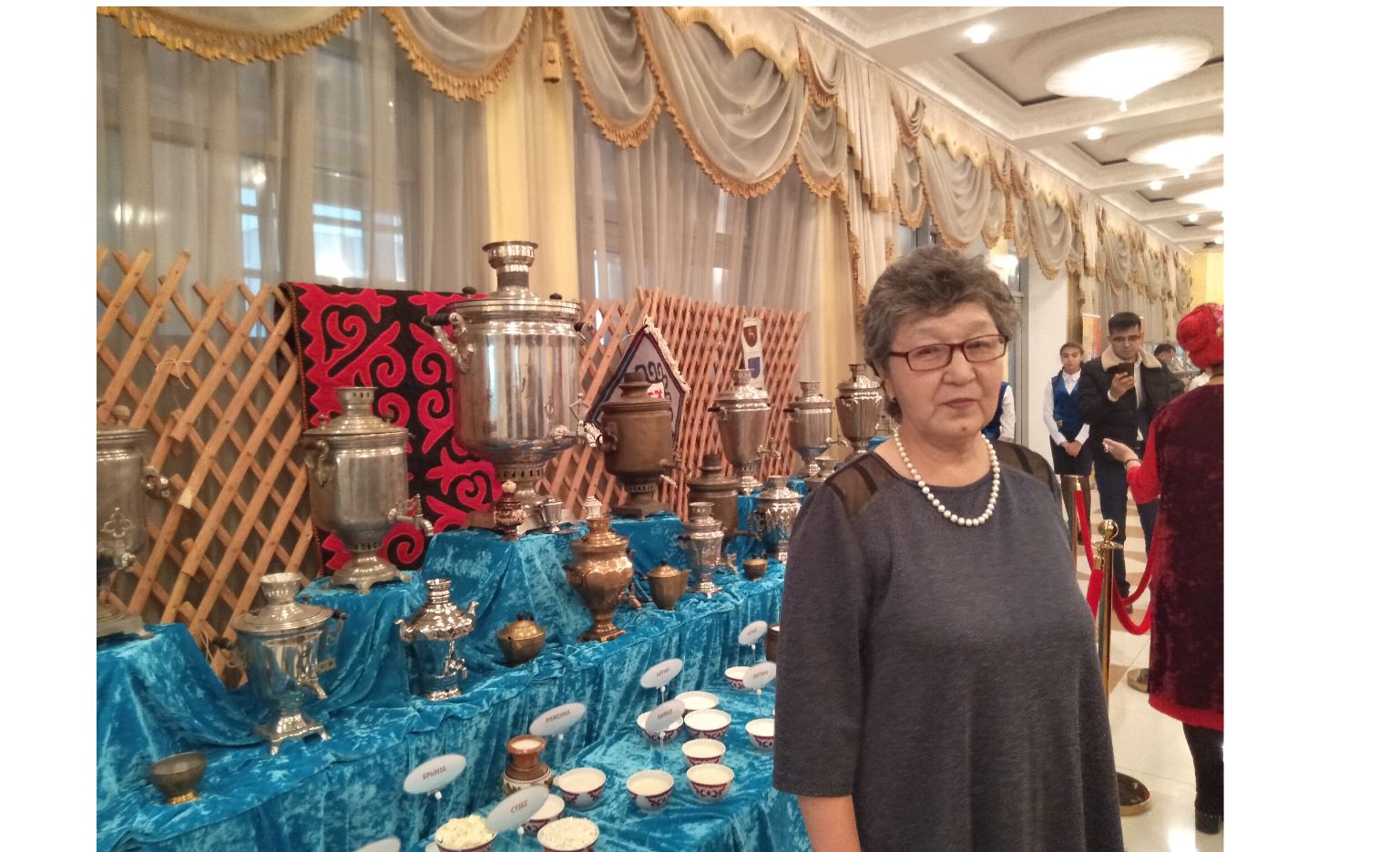 سارى ساماۋرىنداردى سامساتقان