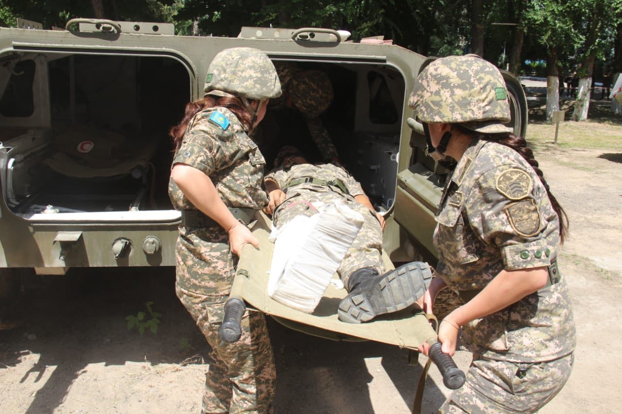 قورعانىس مينيسترلىگىنىڭ اسكەري مەديتسينالىق ورتالىعىنا - 50 جىل