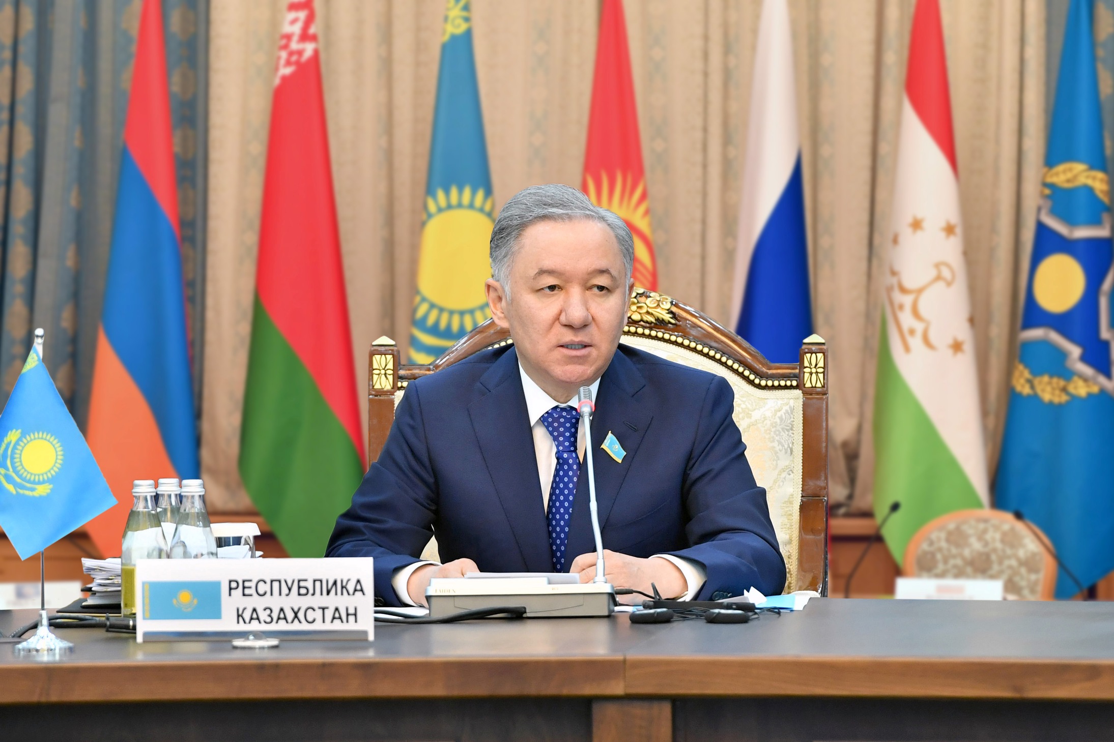 نۇرلان نىعماتۋلين ەرەۆاندا ۇقشۇ پارلامەنتتىك اسسامبلەياسىنىڭ شارالارىنا قاتىسادى