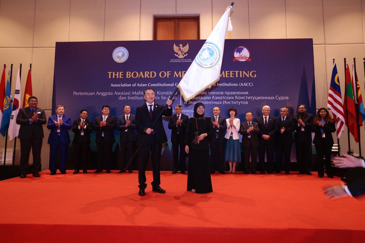 حالىقارالىق كەزدەسۋدە  مۇمكىندىكتەرىمىز تانىستىرىلدى