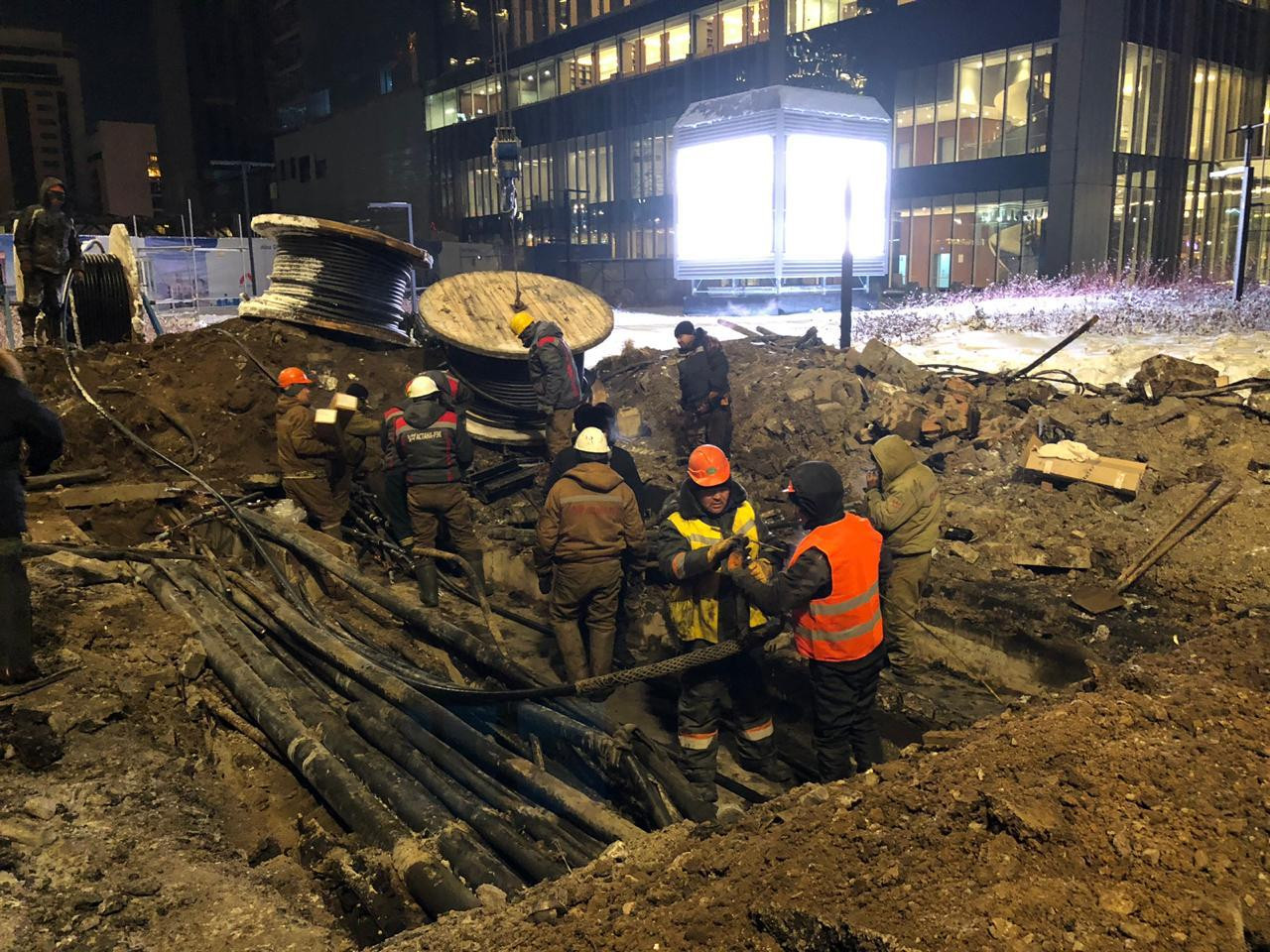 ەلورداداعى جارىقسىز قالعان بىرقاتار عيماراتقا ەلەكتر ەنەرگياسى بەرىلدى