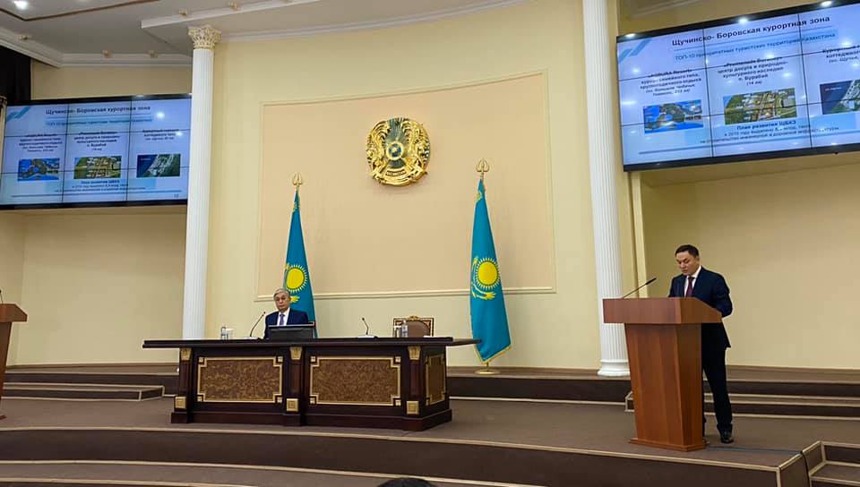 پرەزيدەنت اقمولا وبلىسىن دامىتۋ ماسەلەلەرى جونىندەگى كەڭەستە ءسوز سويلەدى