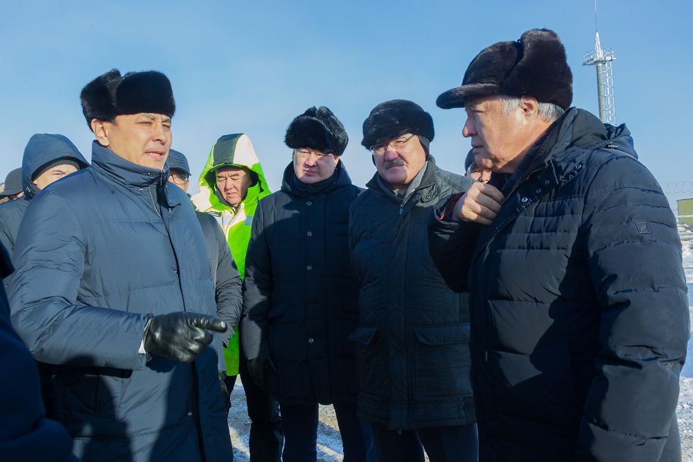 سەناتورلار گازبەن قامتاماسىز ەتۋ جەلىلەرى قۇرىلىسىنىڭ  بارىسىمەن تانىستى