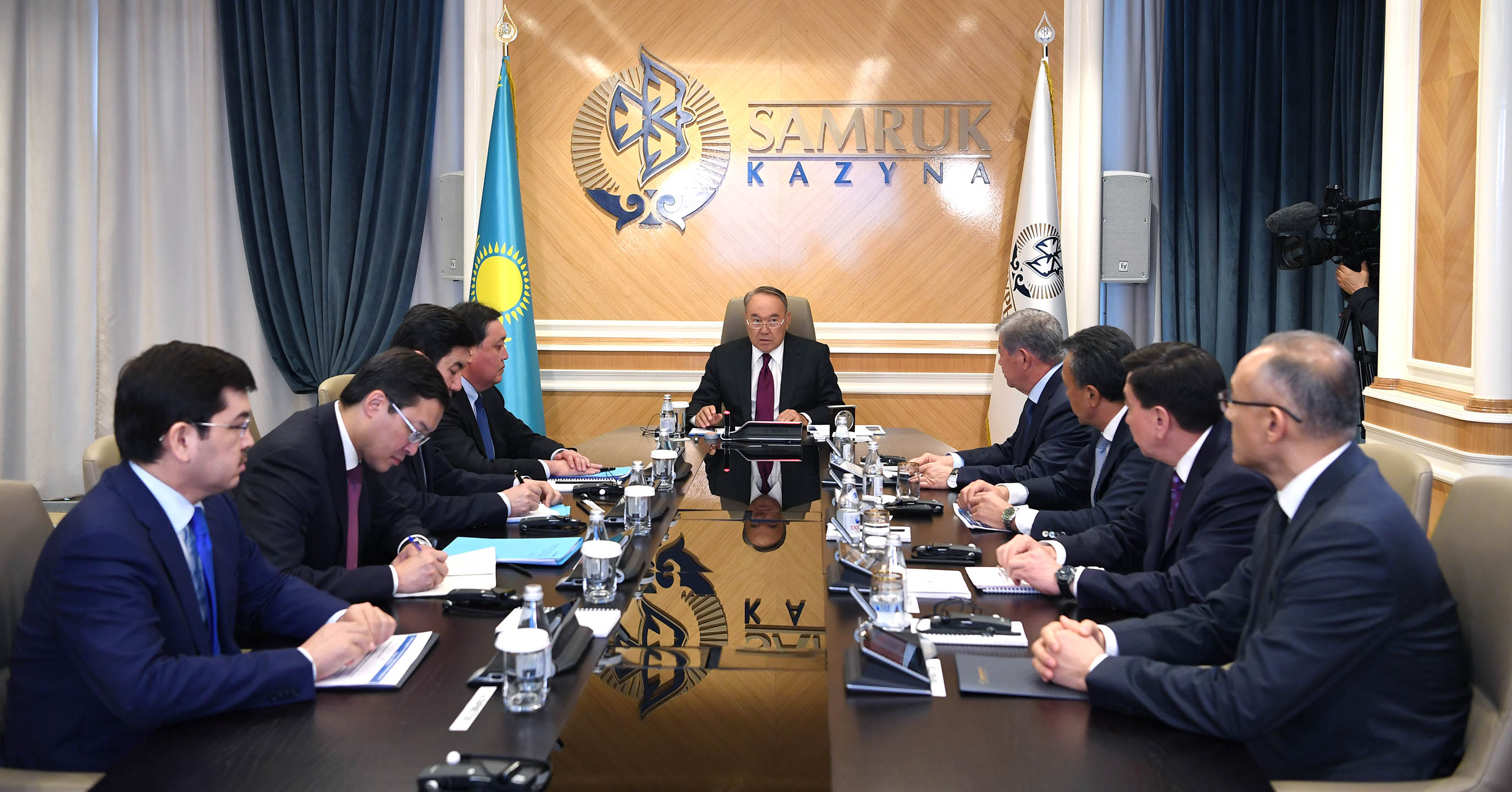 قور الدىندا ۇلكەن مىندەتتەر تۇر