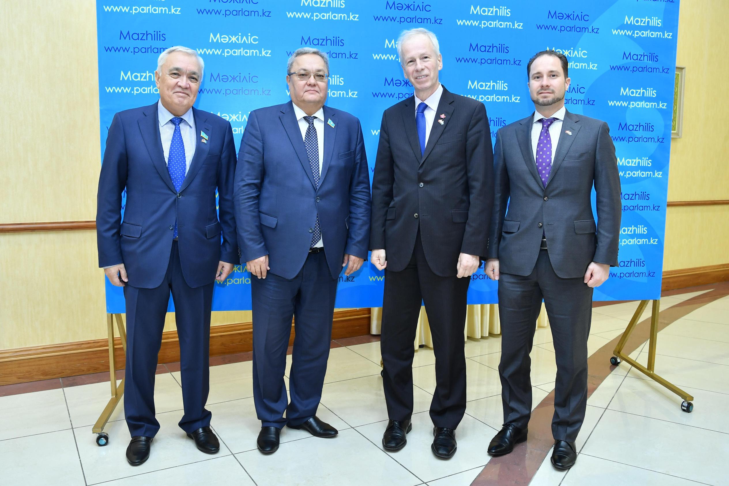 ماجىلىسكە كانادا پرەمەر-ءمينيسترىنىڭ ارنايى وكىلى كەلدى