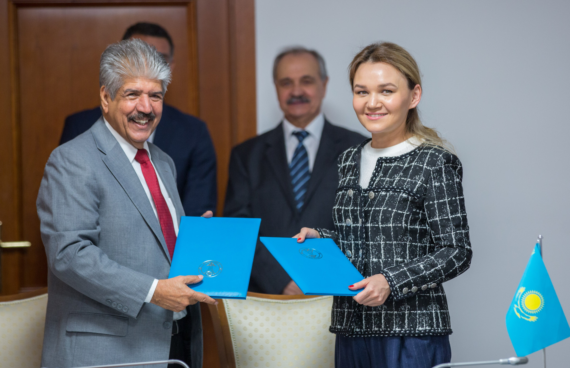 ەلوردادا 1200 ورىنعا ارنالعان مەكتەپ سالىنادى