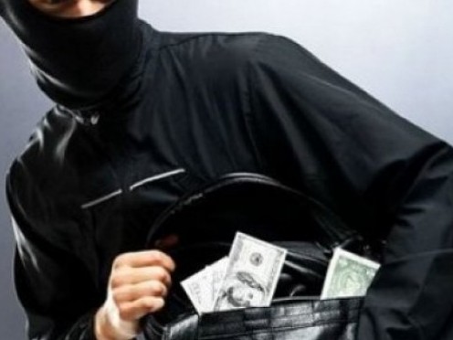 تاپا تال تۇستەگى قاراقشىلىق