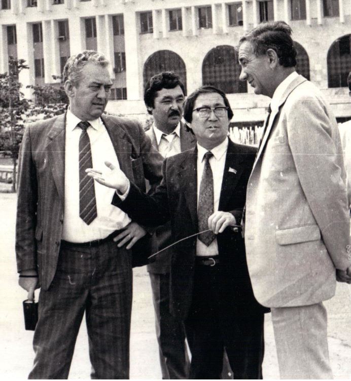 اسىل مىنەزدىڭ ۇلگىسى