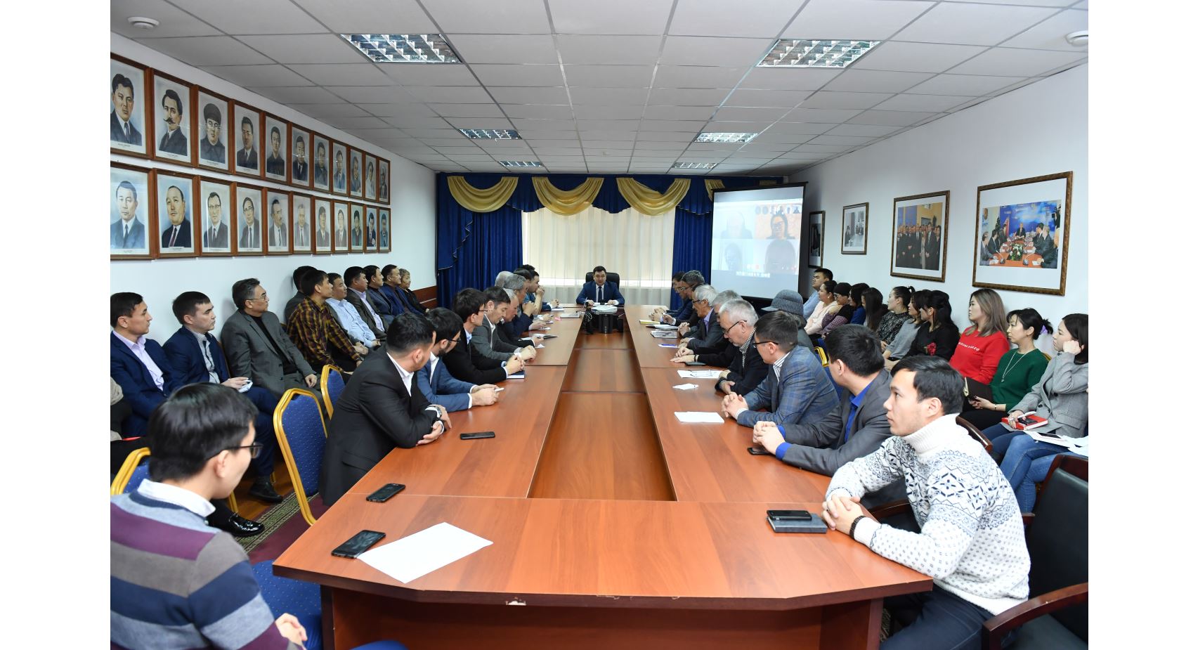 جاقسى ءداستۇر جالعاسا بەرەدى