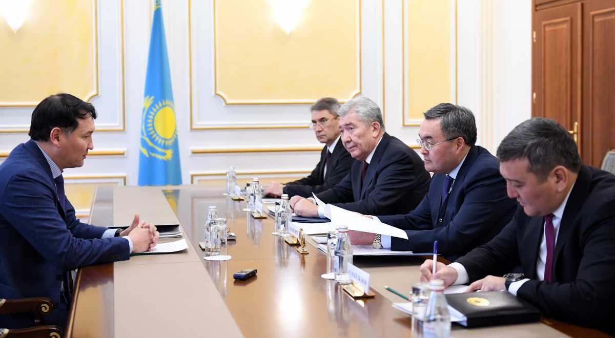 سىرتقى ىستەر ءمينيسترى ازاماتتاردى قابىلدادى