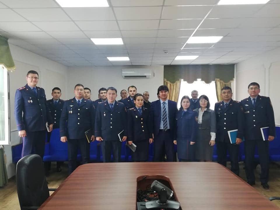 پوليتسەيلەر ءومىرى تۋرالى كىتاپ جازىلماق