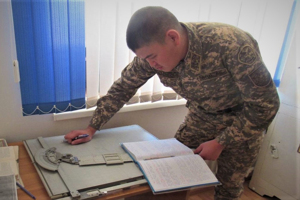 ۆزۆود كومانديرلەرى بىلىمدەرىن جەتىلدىرۋدە