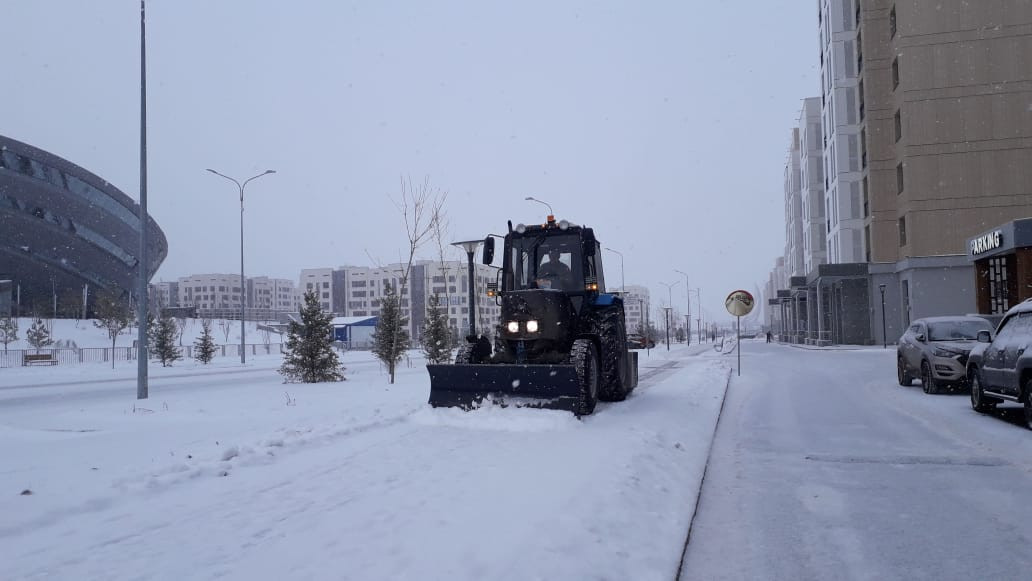 ەلوردادا قار تازالاۋعا 1431 جول جۇمىسشىسى شىقتى