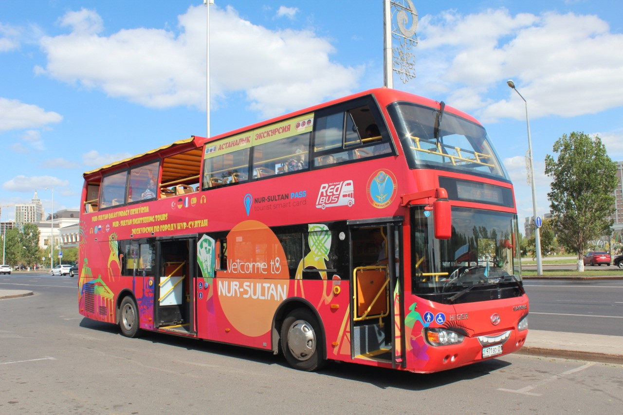 تۇڭعىش پرەزيدەنت كۇنىنە وراي ەلوردا تۇرعىندارى مەن قوناقتارىنا تەگىن ەكسكۋرسيا جۇرگىزىلەدى