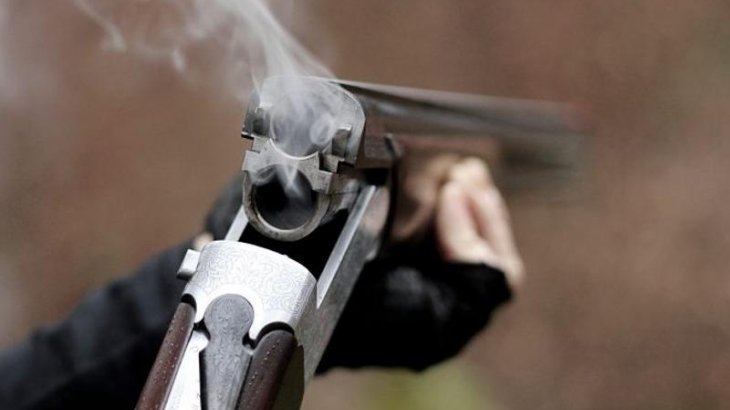 شەكاراشىلار براكونەرلەردىڭ جولىن كەستى