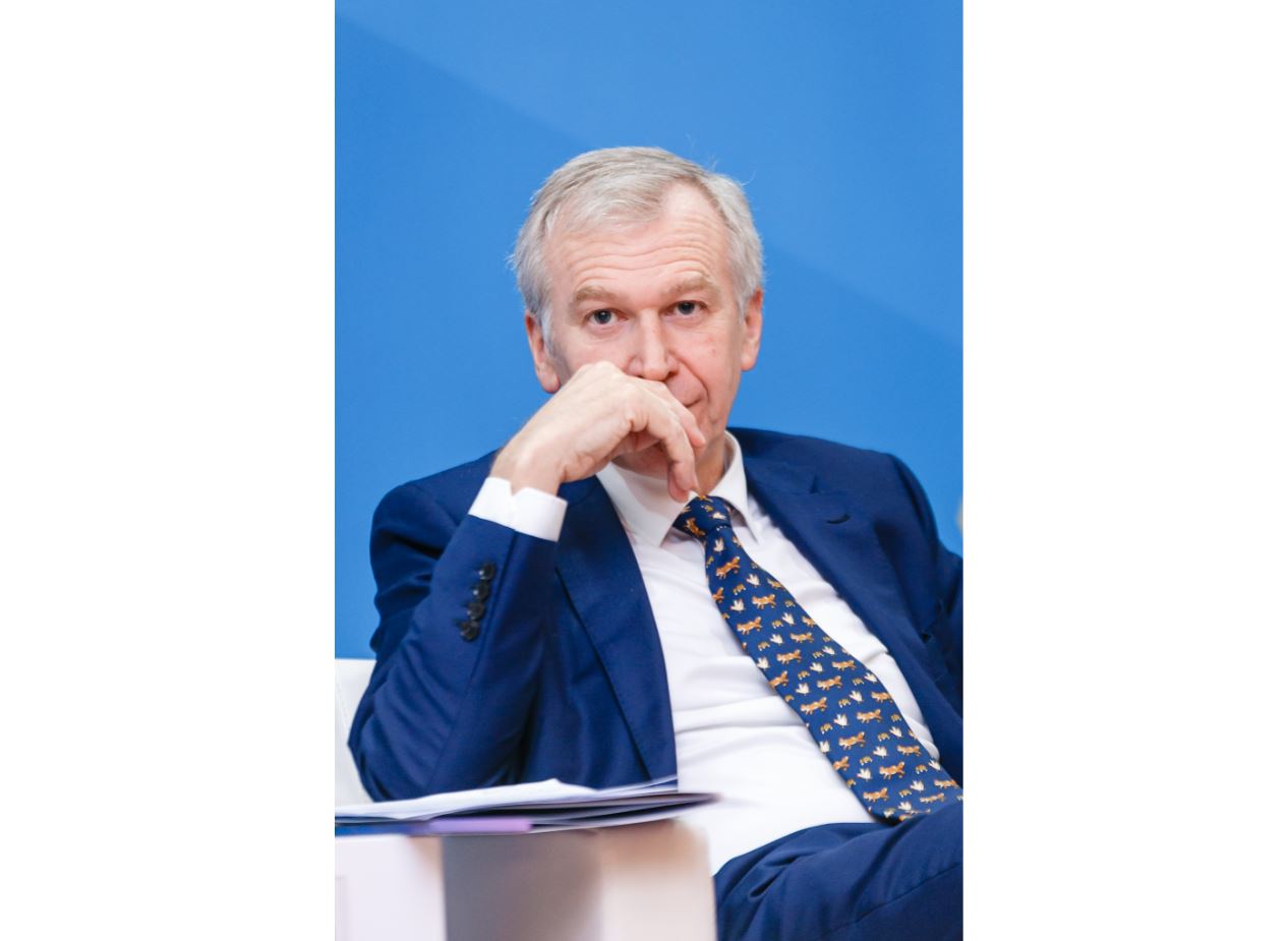 يۆ لەتەرم: دەموكراتيانىڭ باستى شارتى – جاۋاپكەرشىلىك