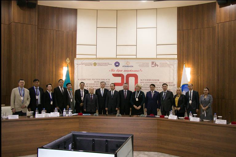 قازاقستاندا 800-دەن استام جيھاز كاسىپورنى جۇمىس ىستەيدى