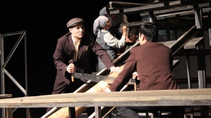 ساكەننىڭ سوڭعى ساپارىن ساحنالادى