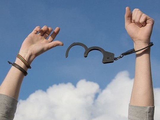 پروباتسيا – جازا باسقاندارعا جاردەمدەسۋ