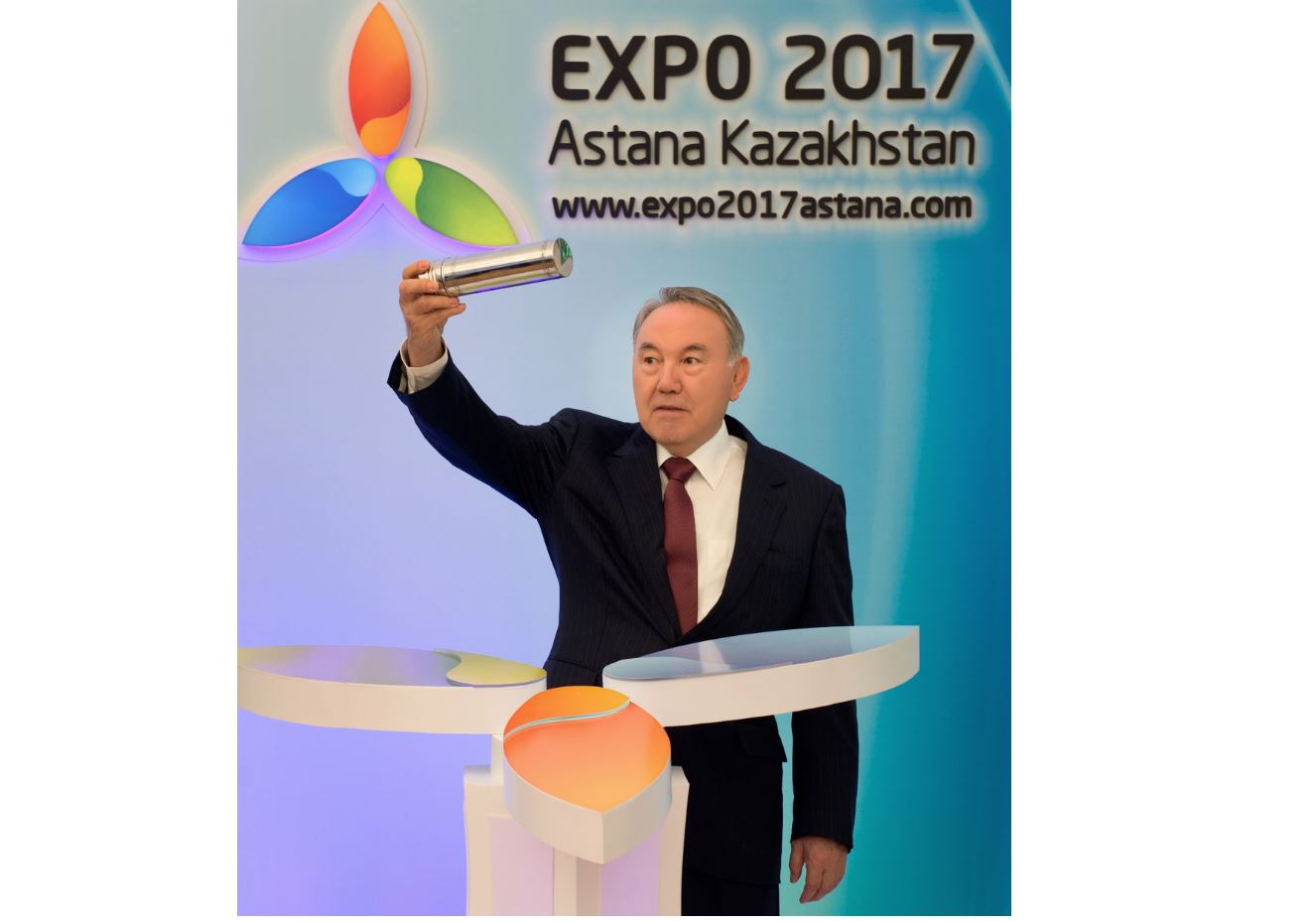 «بىرەگەي» – بىرلىككە باستاعان كوشباسشى نەمەسە «نازارباەۆ مودەلى»